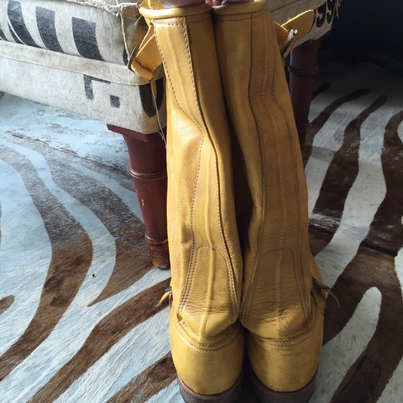 Fabulous Veronica Frye boots, mustard yellow, 10 - Picture 4 of 7